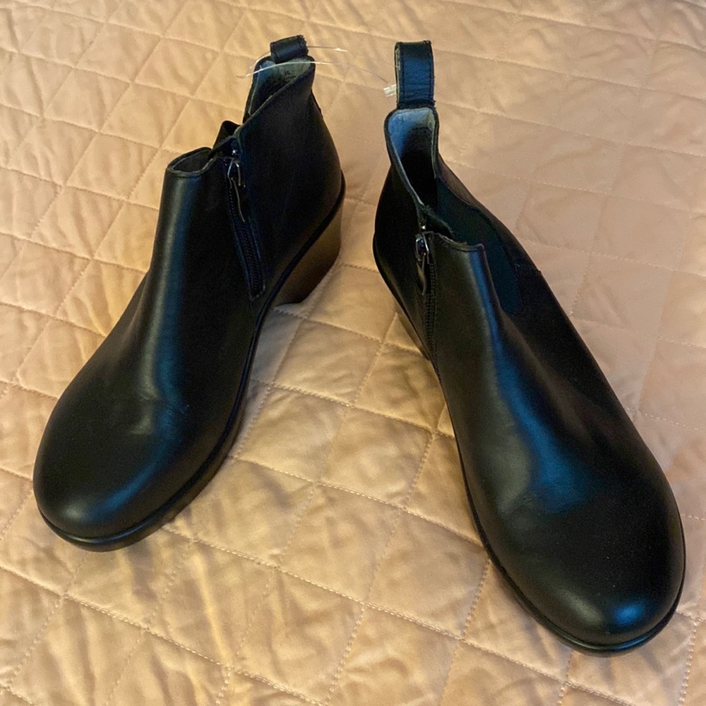 Alegria Ever Black Nappa Leather Ankle Bootie sz 36